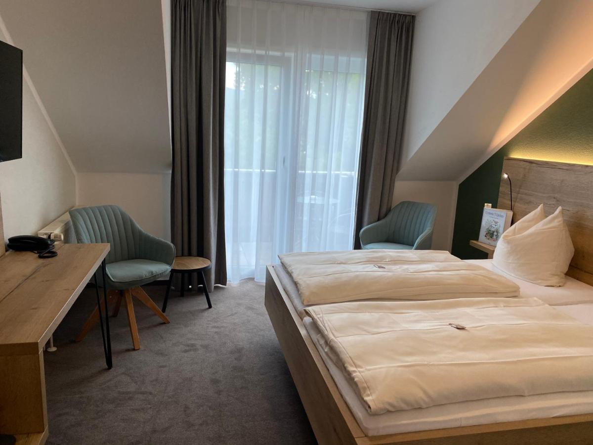 Hotel & Restaurant Kronenhof Am Weser-Radweg Oberweser Екстер'єр фото