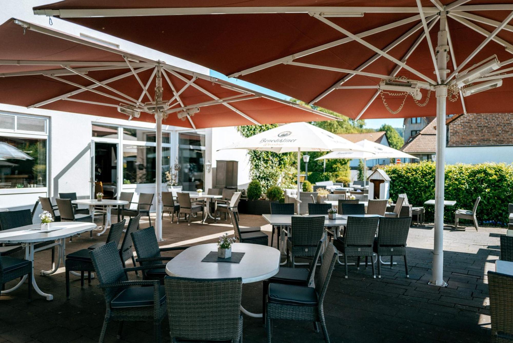 Hotel & Restaurant Kronenhof Am Weser-Radweg Oberweser Екстер'єр фото