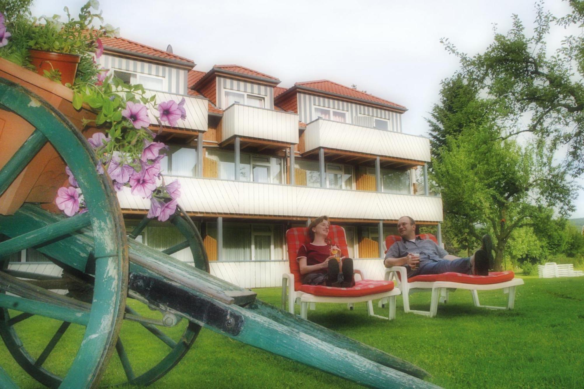 Hotel & Restaurant Kronenhof Am Weser-Radweg Oberweser Екстер'єр фото